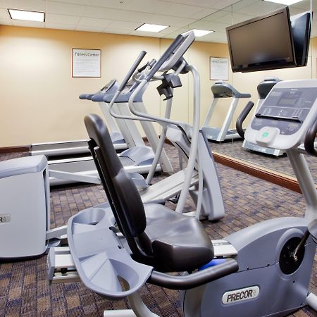 Holiday Inn Express & Suites Wilmington-Newark By Ihg Съоръжения снимка