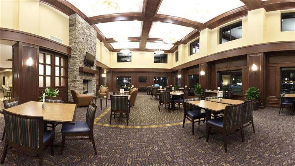 Holiday Inn Express & Suites Wilmington-Newark By Ihg Екстериор снимка
