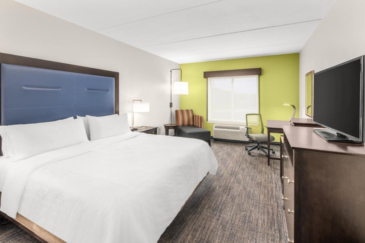 Holiday Inn Express & Suites Wilmington-Newark By Ihg Екстериор снимка