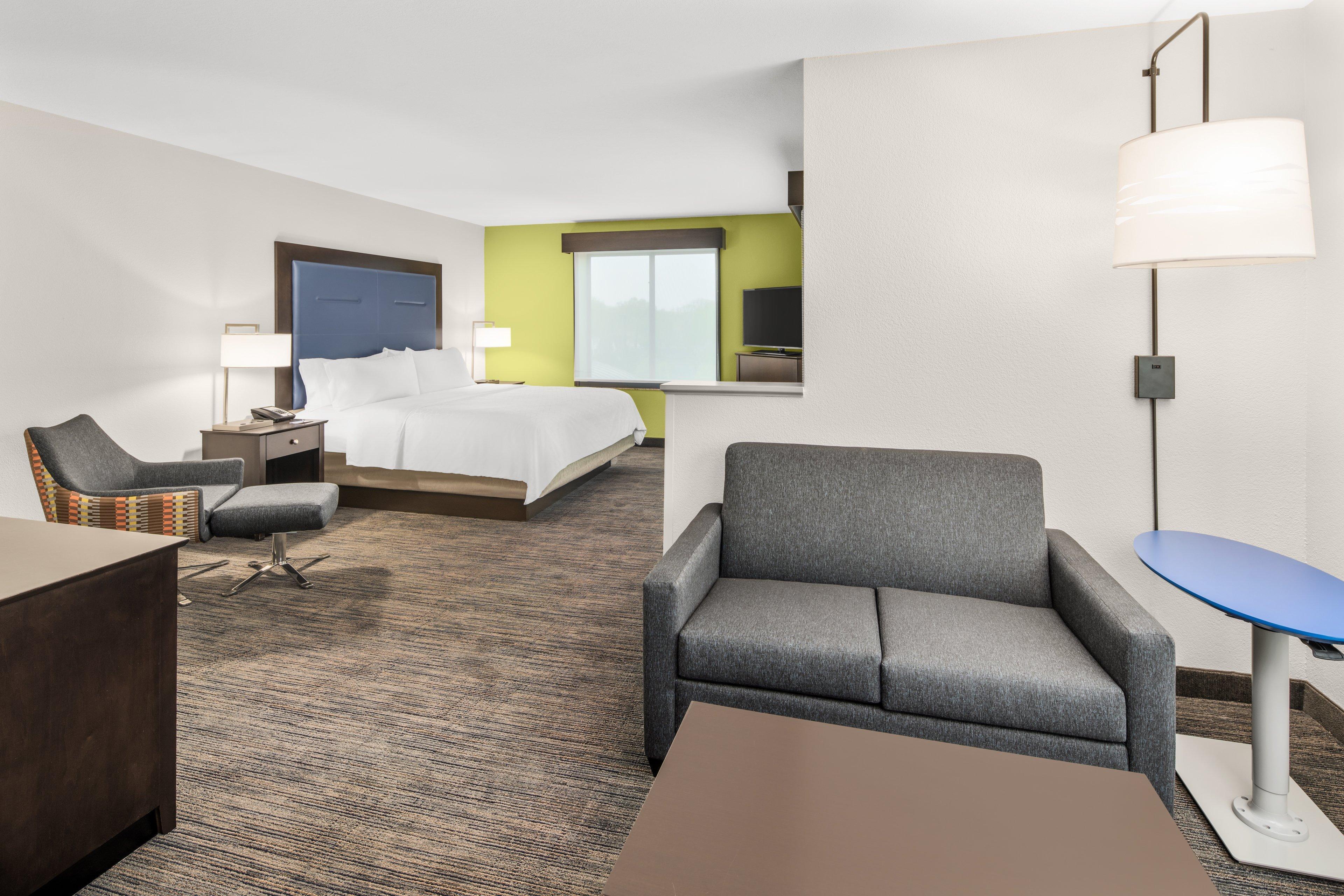 Holiday Inn Express & Suites Wilmington-Newark By Ihg Екстериор снимка