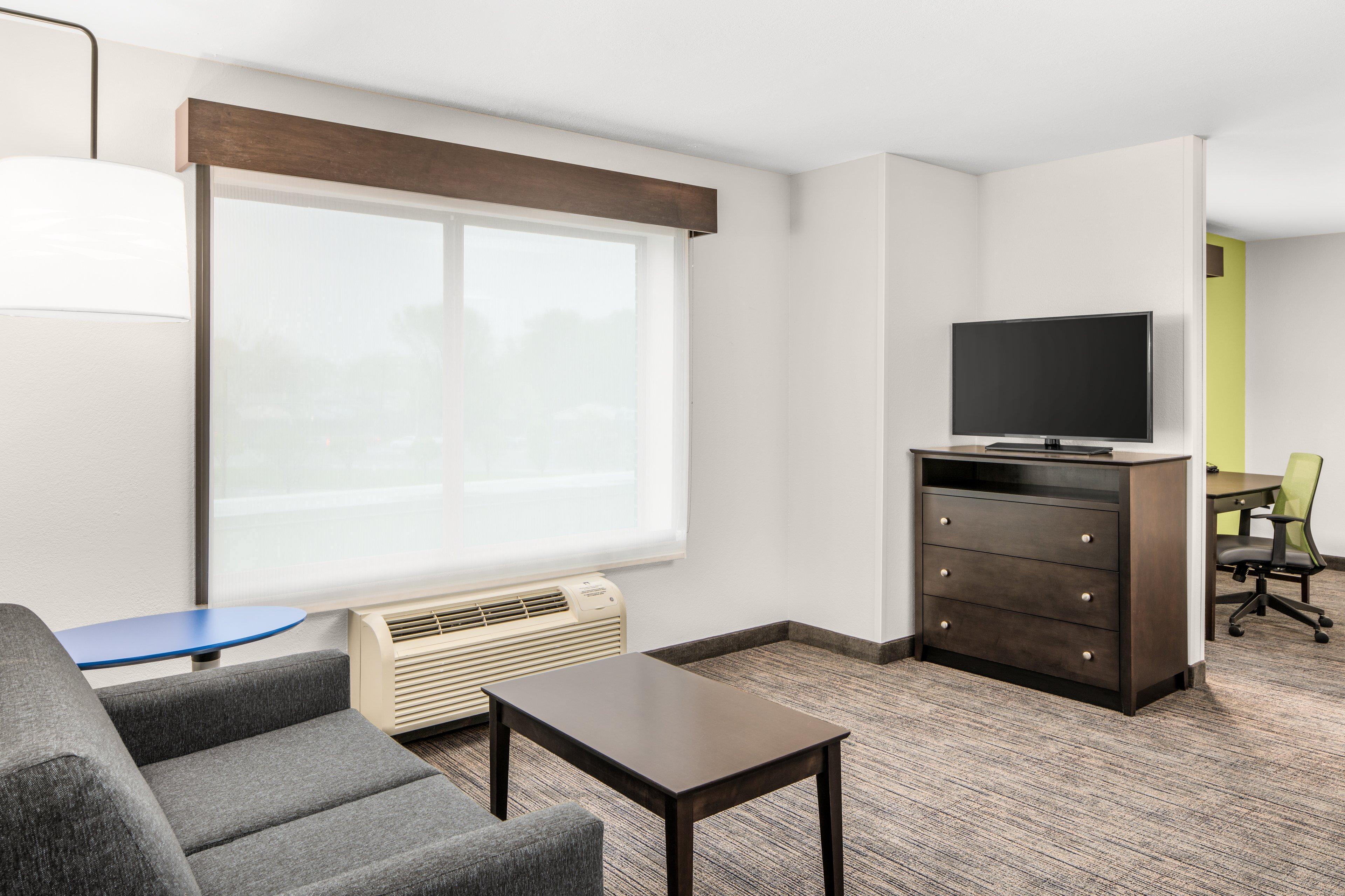 Holiday Inn Express & Suites Wilmington-Newark By Ihg Екстериор снимка