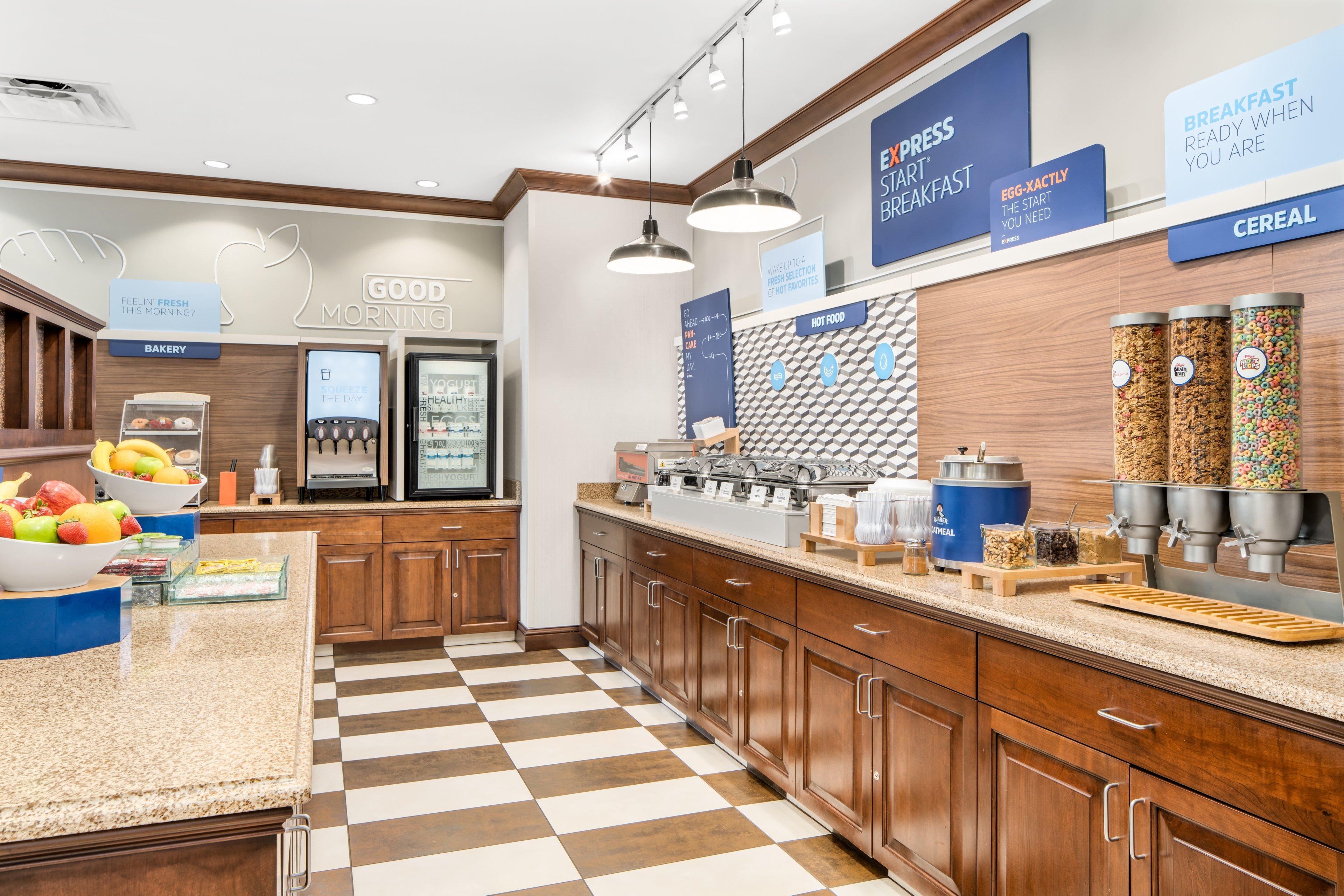 Holiday Inn Express & Suites Wilmington-Newark By Ihg Екстериор снимка