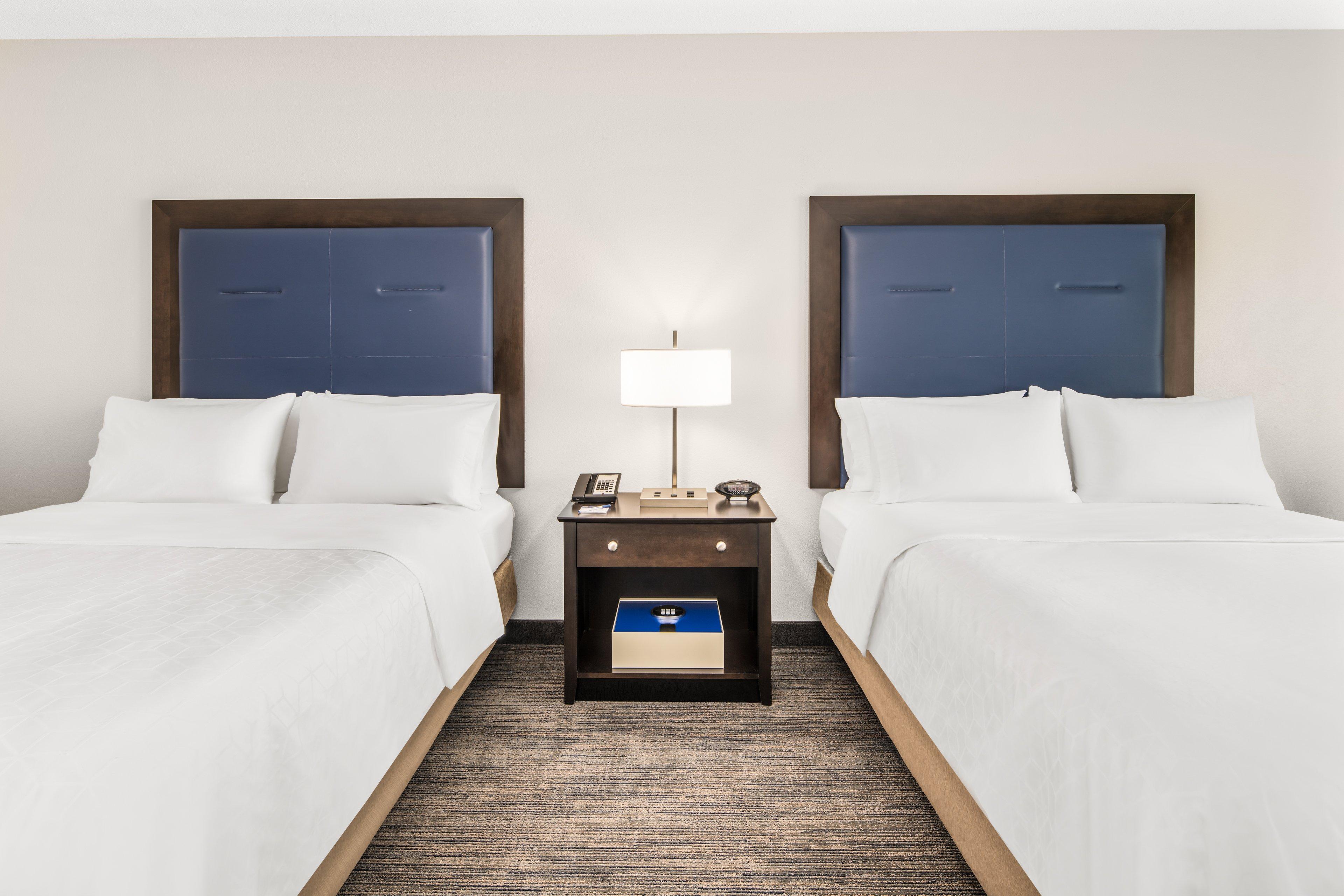 Holiday Inn Express & Suites Wilmington-Newark By Ihg Екстериор снимка