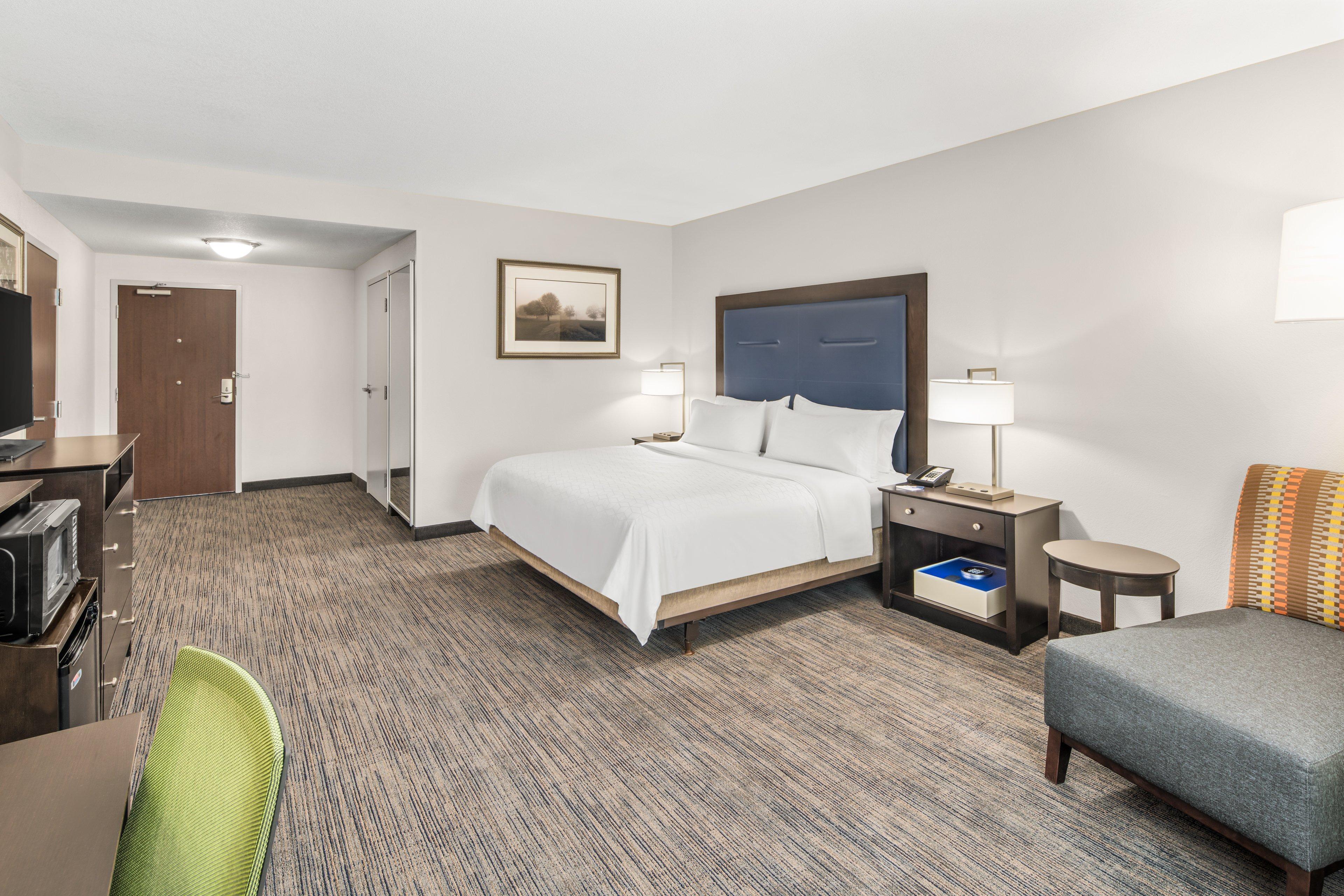 Holiday Inn Express & Suites Wilmington-Newark By Ihg Екстериор снимка